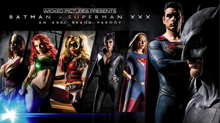 Batman V Superman XXX - En Axel Braun-parodi på kendte skuespil. En Avi-baseret film baseret på DC Comics superhelte. Udklædte figurer. Harley Quinn Spatting Out.
